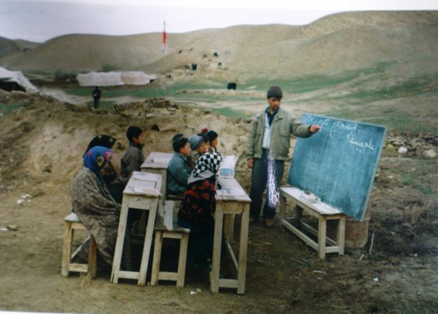 چگونه توانمندسازی معلمان مناطق محروم به تحقق عدالت آموزشی کمک می‌کند؟